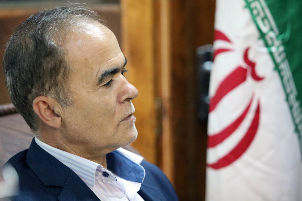 رهاسازی ۱۲ هزار قطعه بچه ماهی گرمابی در استان همدان