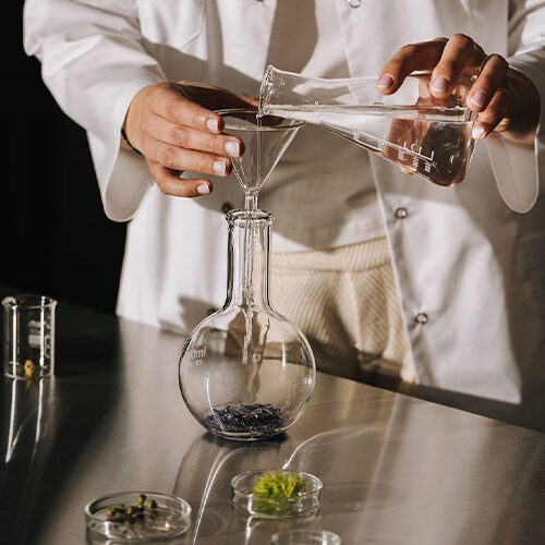 آزمایشگاه کیمیا اکسیر شرق