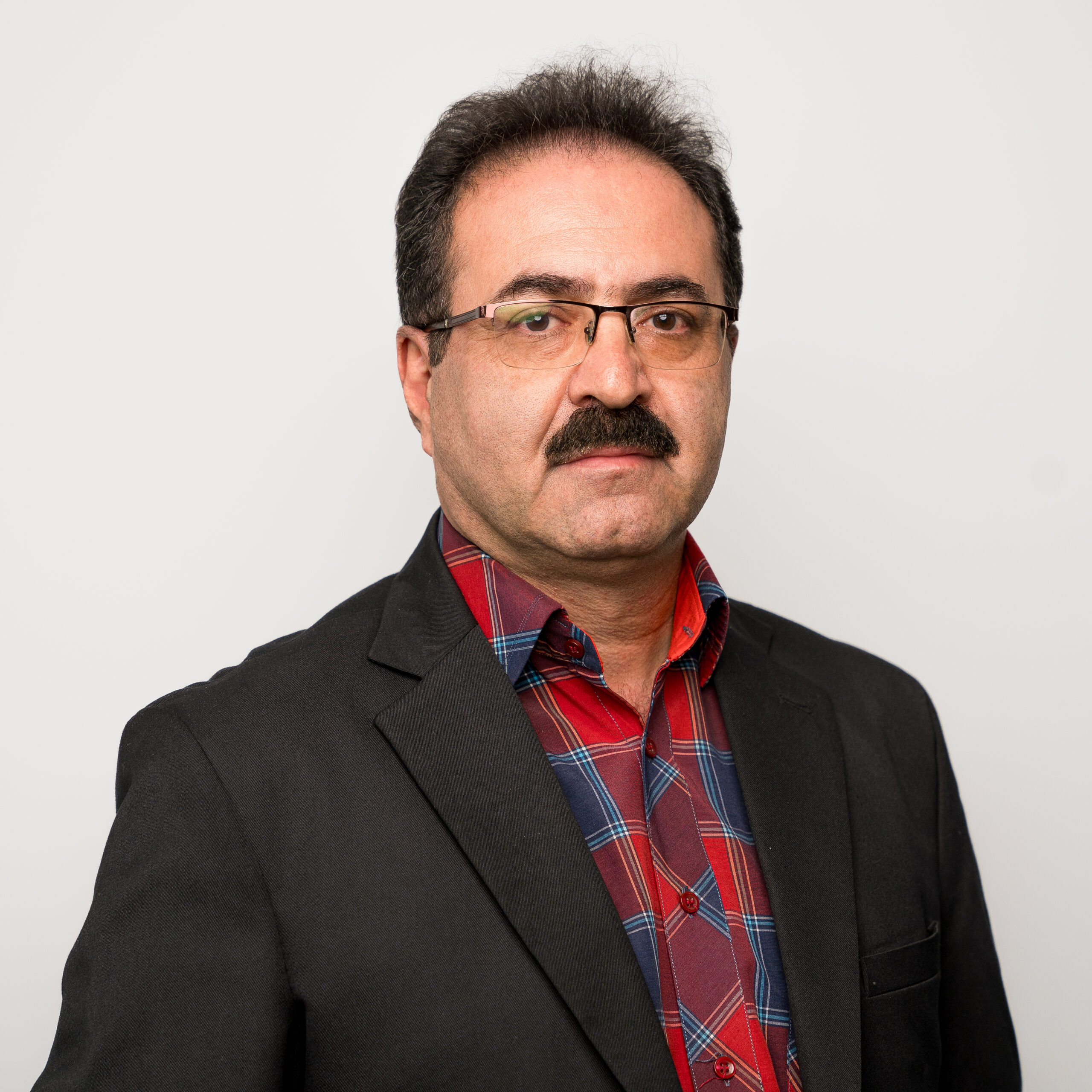 دکتر فرشید گنجه ای
